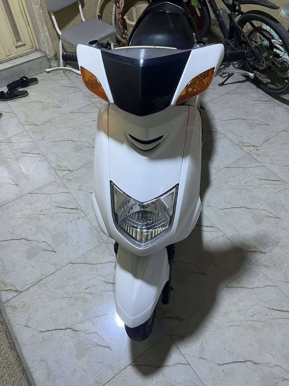 سكنس نثية ياباني مكينة بلادية دراجة جديدة جدا السعر 650 للاتصال ***********
