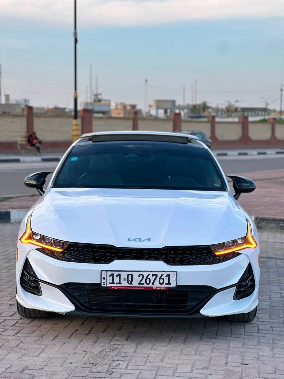 🚗 للبيع Kia K5 GT-Line موديل 2023 🚗
▫️ اللون: أبيض لؤلؤي
▫️ رقم بغداد (باسمي)
▫️ ممشى قليل 50kmالف
▫️ مكفولة كفالة عامة
▫️ بارد أمامي وخلفي (مكانين) ❄️
▫️ محرك 1.6.T
▫️ جير أوتوماتيك 8 سرعات
▫️ تشغيل بصمة + دخول ذكي+ بصمة بيبان + اشارة ترحيب
▫️ ريموت ستارت
▫️ شاشة كبيرة مع Apple CarPlay وAndroid Auto
▫️ كاميرا خلفية + رادار امامي + رادارات جانبية
▫️ مثبت سرعة
▫️ نظام اختيار وضعيات القيادة (Drive Mode)
▫️ويل GT قياس 19 إنج
▫️ إنارة LED أمامية وخلفية+ اشارة ترحيب
▫️ فتحة سقف بانوراما
▫️ داخلية جلد مع تطريز GT-Line
▫️ شاحن لاسلكي للموبايل
▫️ السيارة نظيفة جداً ولا تحتاج أي مصروف.

🎥 صور الحادث مرفق بالمنشور.

للاستفسار والمفاوضة الاتصال برقم *********** مكان السيارة بابل
