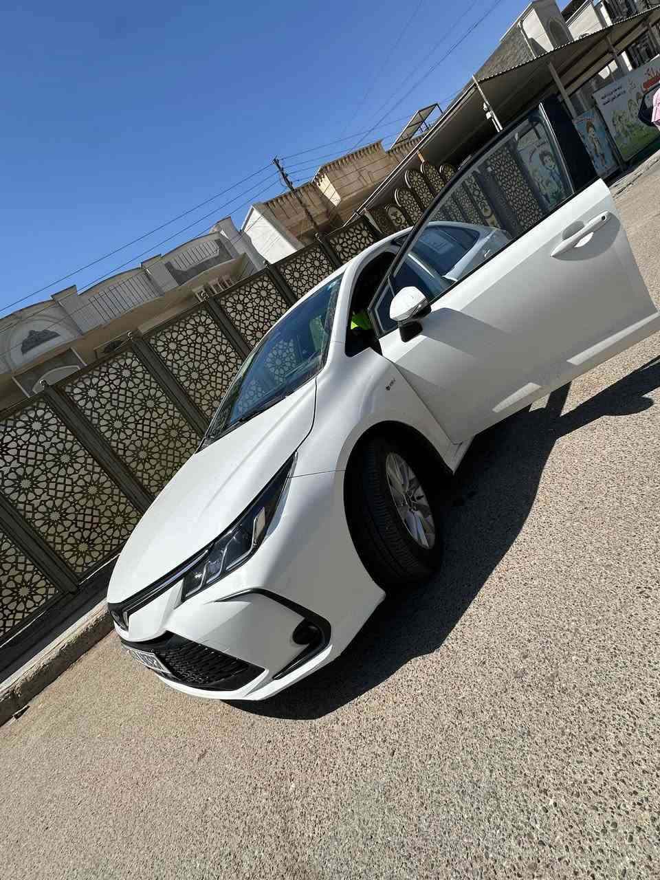 السلام عليكم
كورلا 2025 

فول موصفات كشانت 

جلد فتحه بصمه 

بصمه بيبان 

قطعتيت تبريد اشاير بالمري 

موصفات الخليجي❤️

السياره كفاله عامه ما عده رصعه بالبنيد ورصعه بجاملغ 

السياره مغلفه نايلون حراري كل قطعها وجام عليه عازل حراري ولارضيه مغلفه جلد وكامله سياره على اخر حبه 

ماشيه (16) بس 

السياره باسمي تحويل ثاني يوم وهزه وسنويه جديده 

رايدها ب 157 

مكاني غزاليه 

رقم : ***********

بي وتساب
