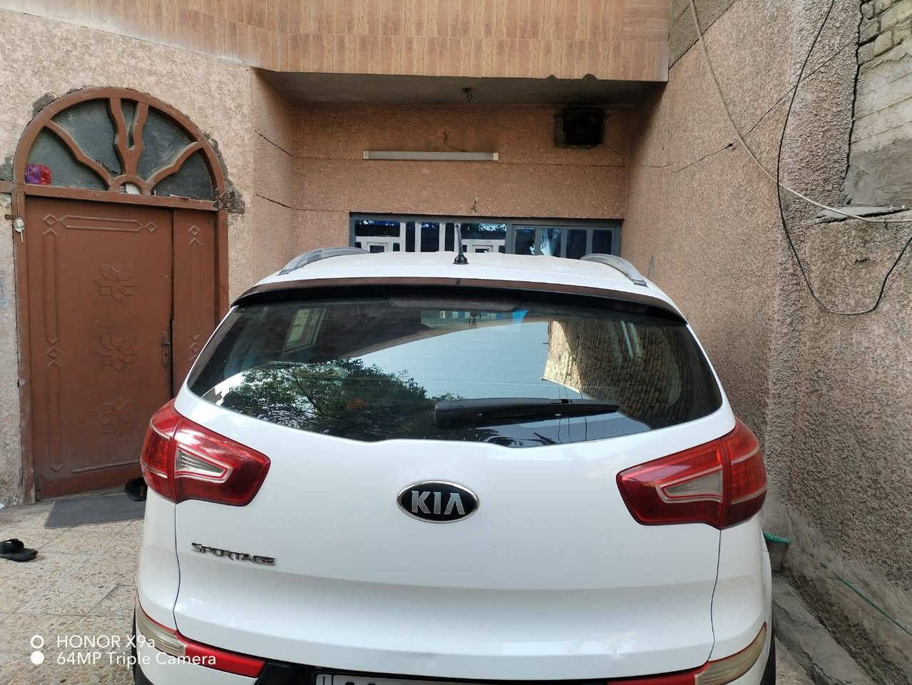 السلام عليكم 
سبورتج موديل 2013 خليجي بدون حادث نص فول بصمه مكينه دوش سياره جاهزه مابيهه نقص البلديات هاتف *********** السعر ١٤٧ وبيهه مجال مرفق سونر
