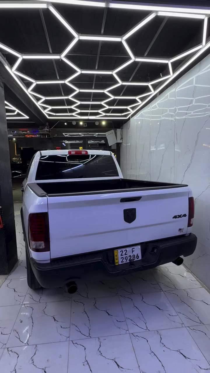 السلام عليكم رام كلاسك للبيع ماشيه 124  موديل الحادث جاملغ المامي 3 قطع صبغ فقط2021الف رقم اربيل مضلل سنويه سنه كامله الاستفسار ***********
