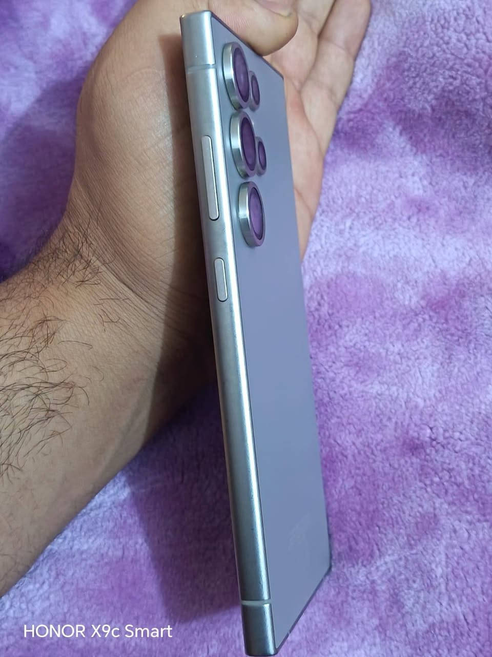 اس ٢٤ ذاكره ٢٥٦ دبل سيم كارت كفاله من الشخط السعر ٩٢٥ قفله مزيد المعلومات واتساب او اتصال ***********
