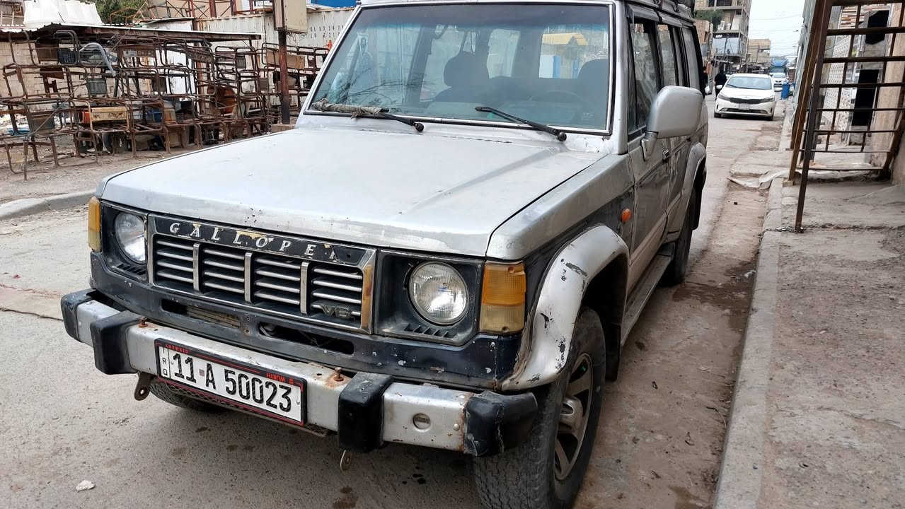 كالوبر للبيع مكينة وكير ففتي سيارة حلوة بلادية بيه صبغ قليل تحويل ثاني يوم السعر ٤٥ وبيه مجال تليفون ***********مكاني بغداد
