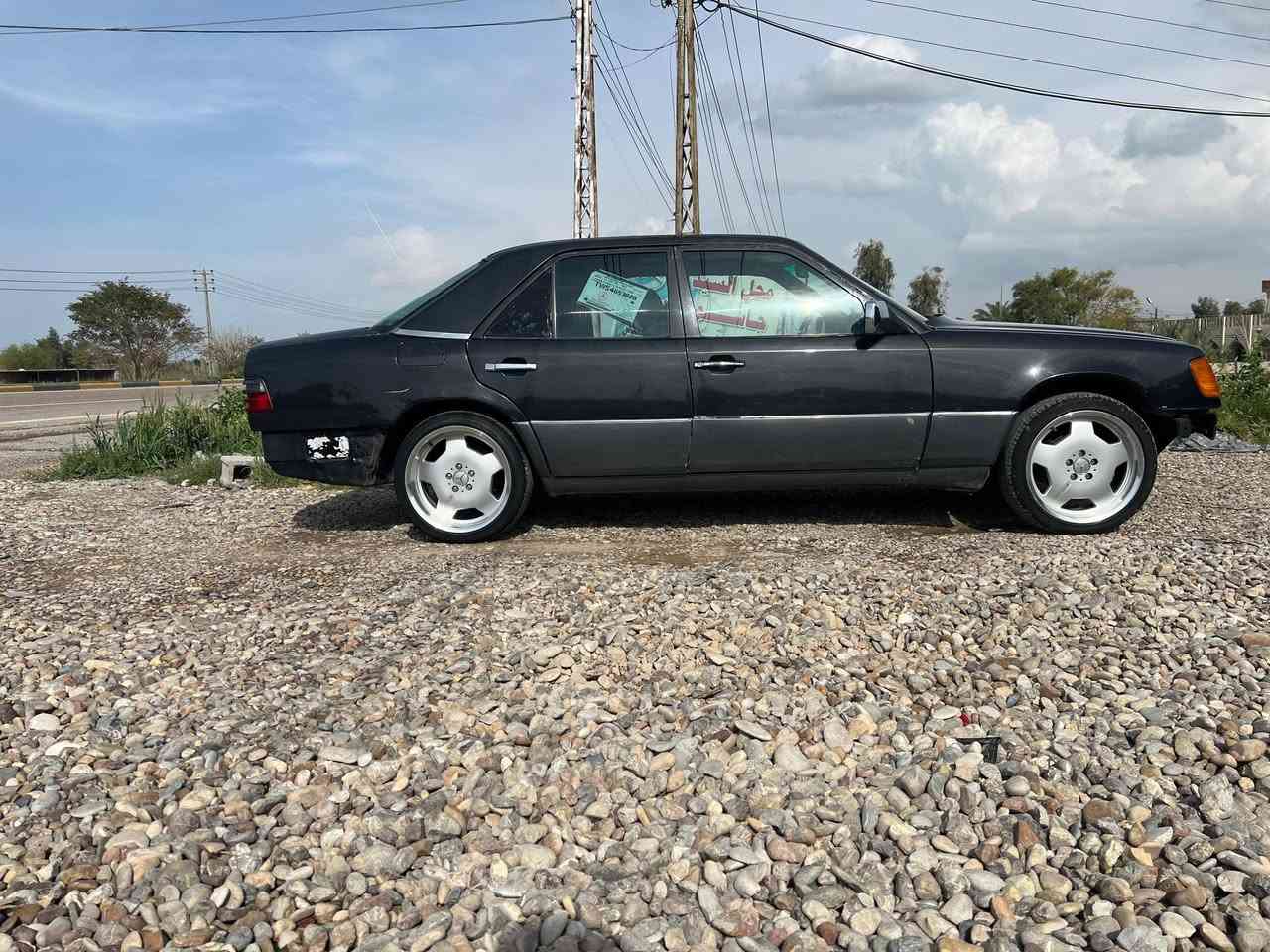 مرسيدس بنز موديل ٩١ رقم بغداد مشروع وطني سياره خير من الله جاهزه السعر ٦٠ بيه مجال ديالى تقاطع الوجهيه ***********
