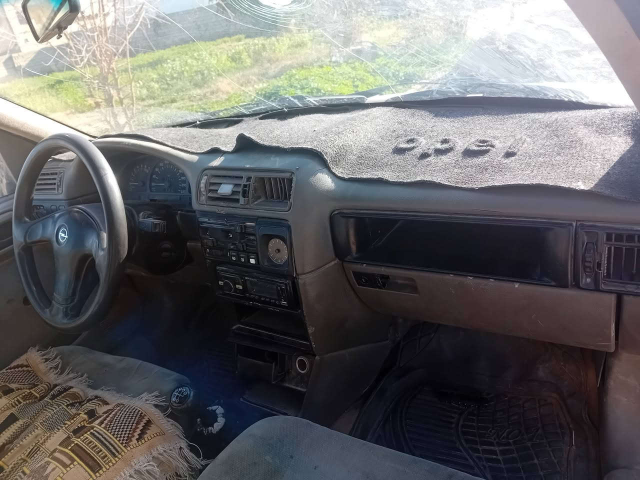 السلام. عليكم للبيع او مراوس اوبل فكتره رقم بغداد ارقام باقي ع الوحات فقط  محرك. 20نوزلات سياره جاهزه من صدر تايرات 4جدد كهربائيات كله شغاله السعر 11وبيه مجال طكه ***********اتصل وتدلل
