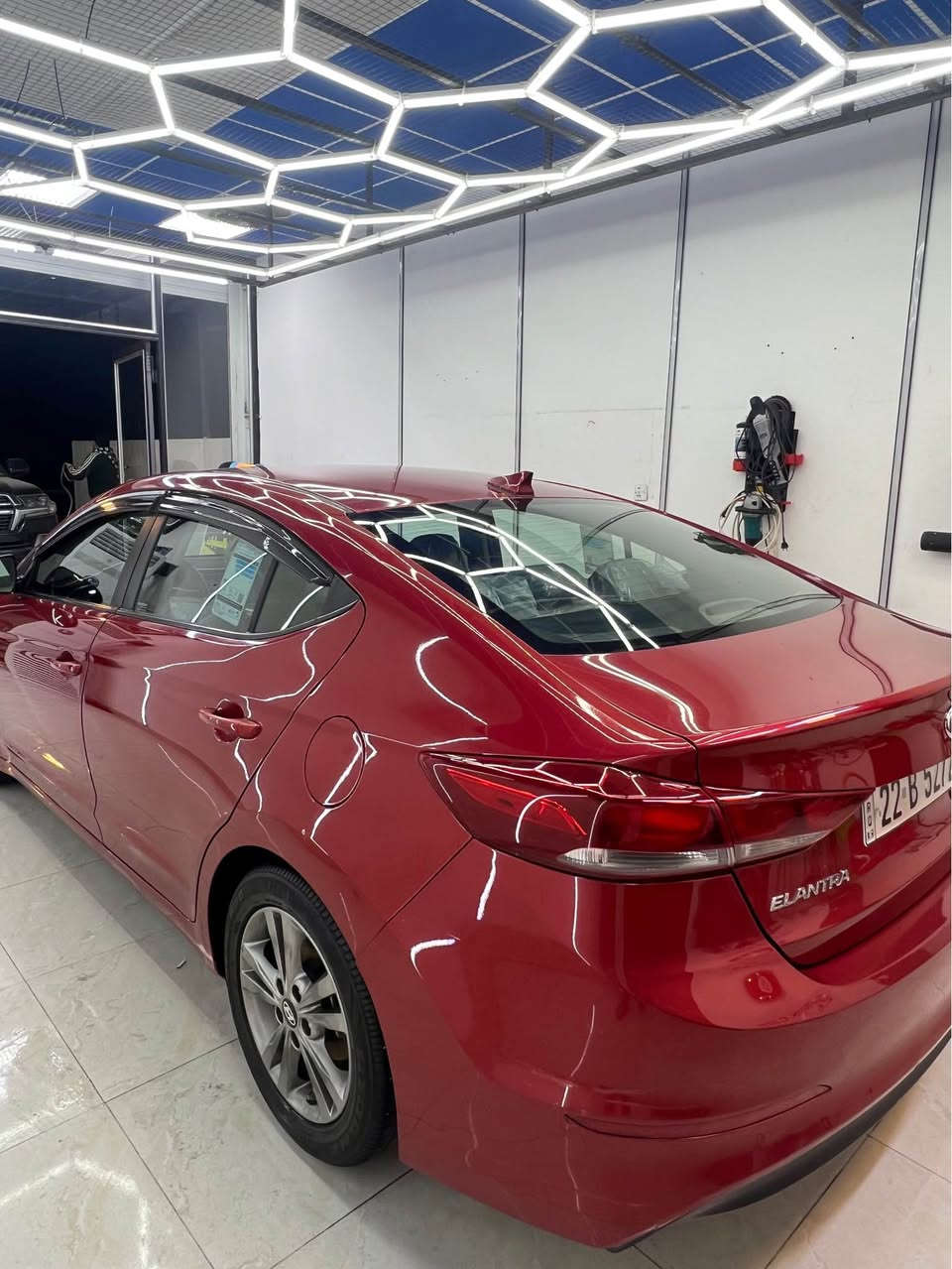 السلام عليكم للبيع
هونداي النترا 2018 رقم اربيل الجديد سنويه لل2029 تبديل بنيد فقط الباقي ليبل واحد محرك 2000 دوش
صور الحادث والسونار بالمنشور
كير مكينه تبريد صدر تايرات كله جاهز بدون نقص 
السعر 12،500$ 
المكان بغداد البياع مقابيل القادسية
رقم الهاتف *********** بغداد, العراق
