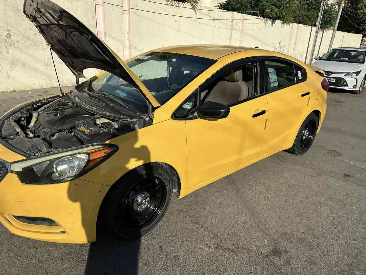 من رخصت الادمن كيا فورتي للبيع موديل 2015 العنوان بغداد الامين الثانيه الاستفسار والاتصال *********** او واتساب شغال @إشارة
