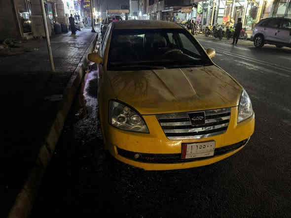 سلام عليكم
شيري للبيع 
موديل 2010 
شركات موفايه
كيري و محرك كورلا بيه تصعيد دهن ع بلك بسبب لاستيك ولف ابيع كايمه + نقص بوش تأير خلفي صدره جيد + جامه اماميه
السعر 20 
*********** مكاني الرمادي
