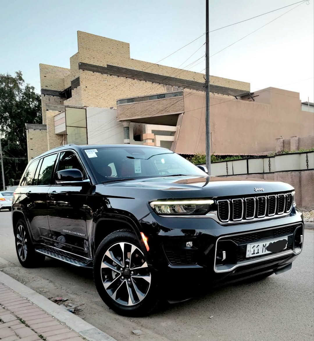 سلام عليكم ... اخوان عندي جيب اوفرلاند 2023 خليجي وكالة هارلم لون اسود رقم بغداد بأسمي وتحويل مباشر ماشيه 20 الف فقط السياره مكفوله من الضرر والصبغ ....طبعا السياره فول مواصفات واي نقص مابيه وسعرها 44800$ واي استفسار هذا رقمي ***********
مكان السيارة بغداد حي القادسيه
مواصفاته 
محرك 6 سلندر 36000
بانوراما 
جكات 
ناظور ليلي 
مساج بالكشنات
خمس كامرات   
3شاشات 
داتا شو 
فور ويل 
رادار امامي 
رادارات جانبيه 
باب خلفي كهرباء 
كشنات جلد لون احمر 
تدفئه وتبريد بالكشنات 
شاحن واير ليس بغداد, العراق
