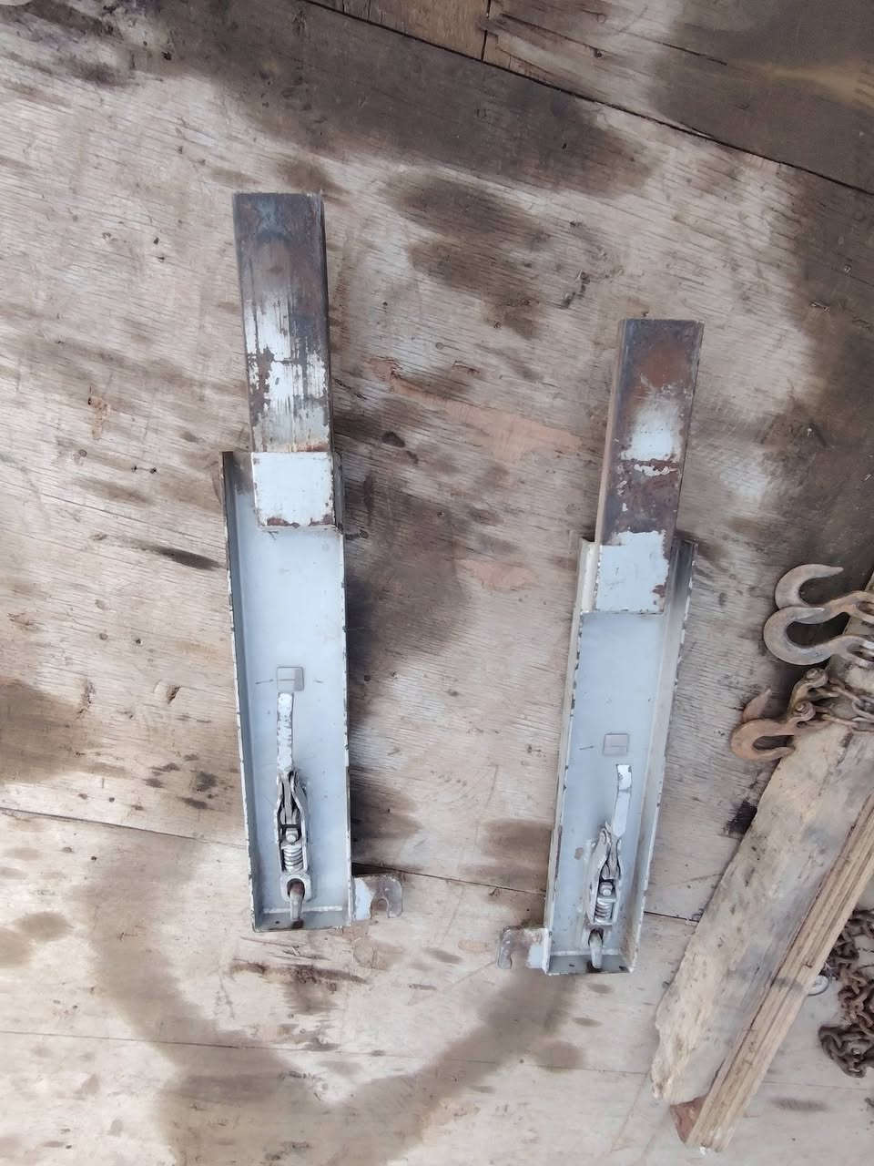 السلام عليكم بدي للبيع طوله 5/75متر بابل الخلفيه موجوده
مكاني بابل ***********
