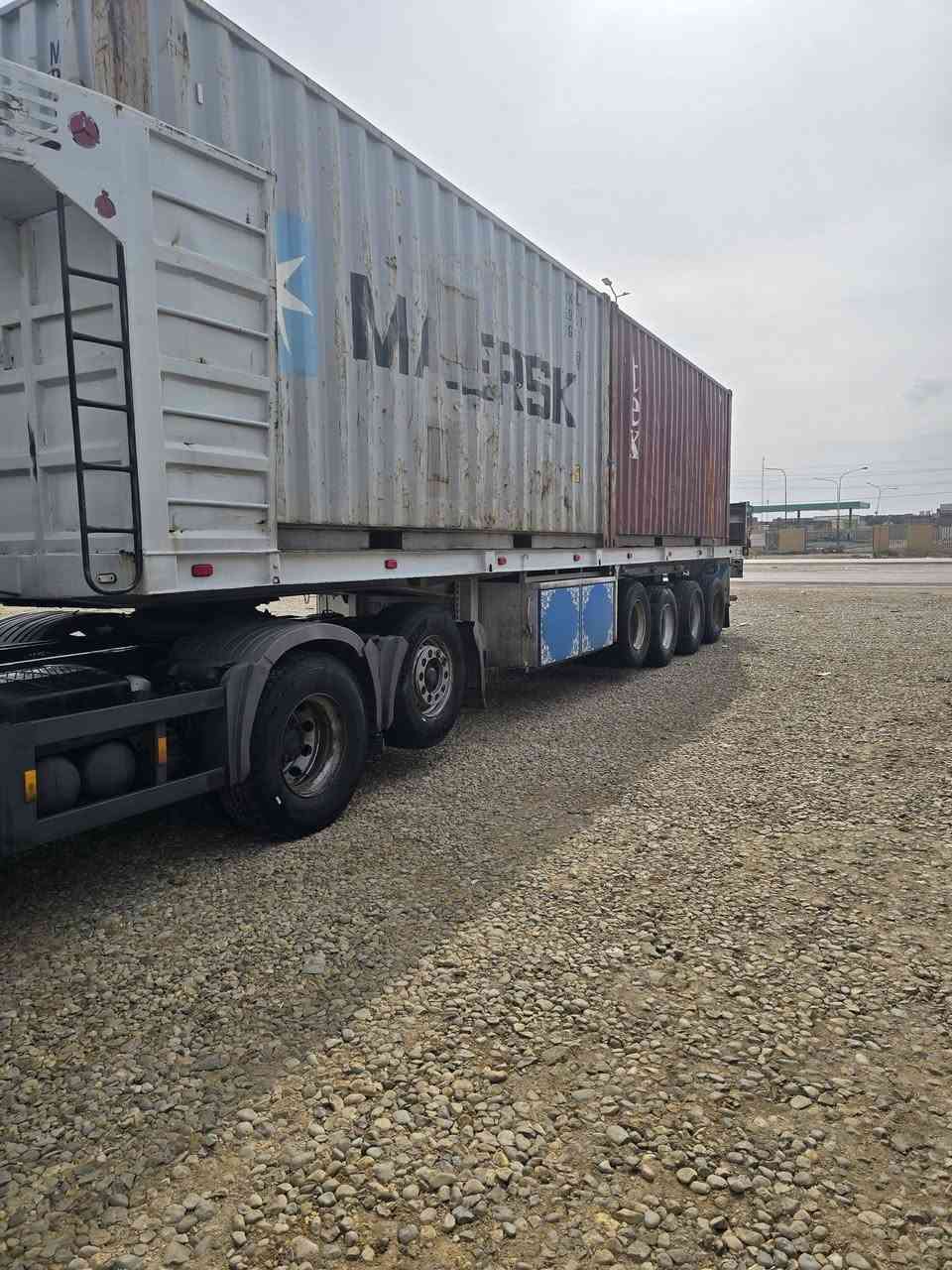 سياره للبيع موديل 2006
الاستفسار الاتصال 
رقم ***********
