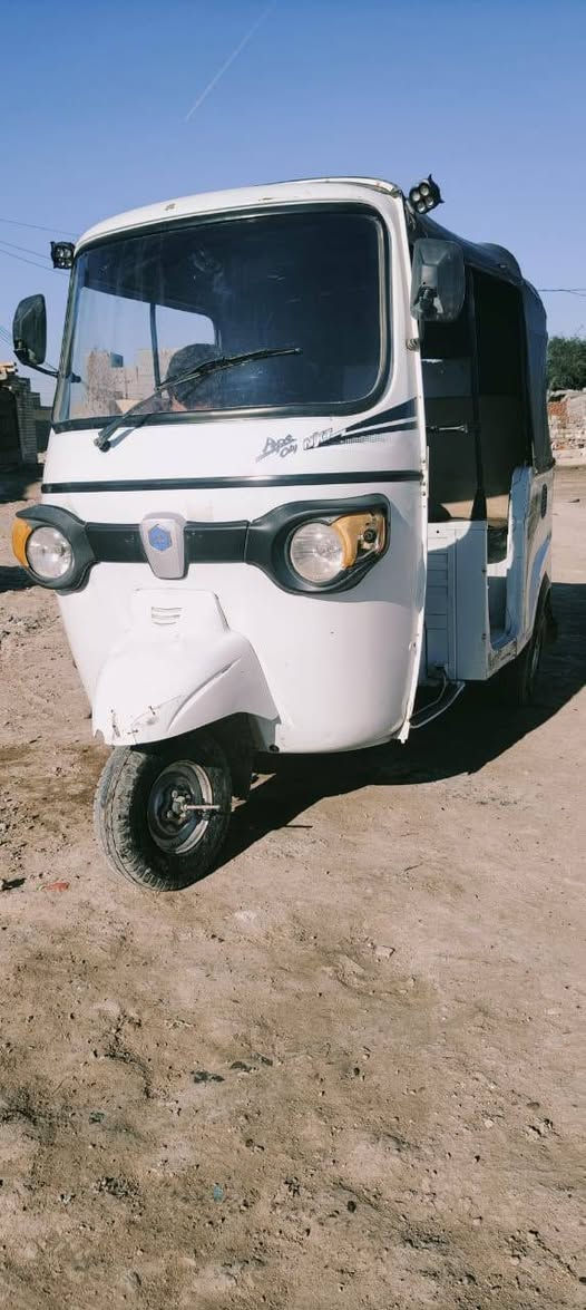 تكتك بياجو موديل ٢١ محرك وكلشي جديد مرقمة رقمها بغداد السعر 3.200 للاستفسار الاتصال على الرقم ***********
***********
