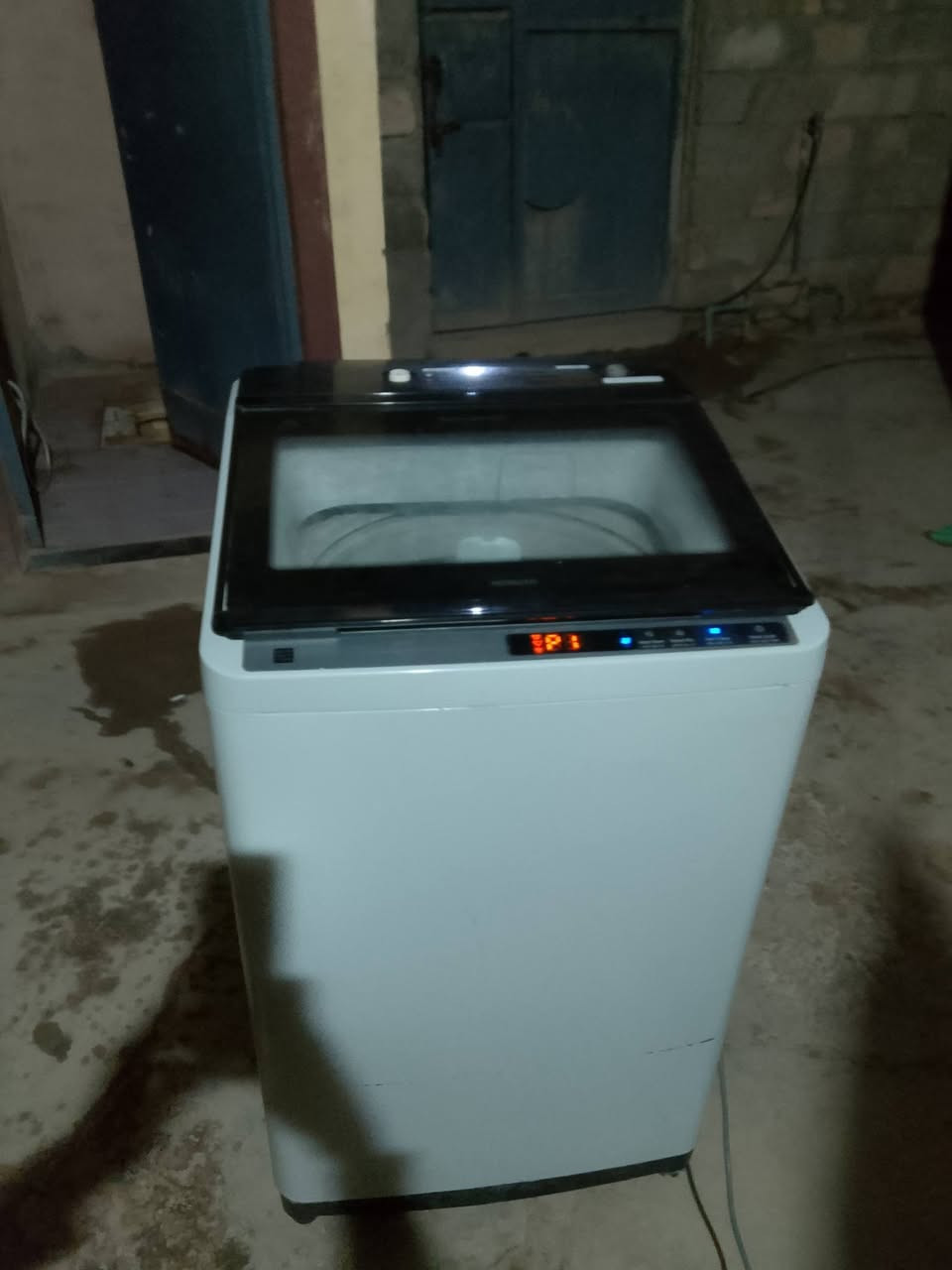 غسالة اوتماتيك هيتاشي نضيفة السعر 80رقم***********
