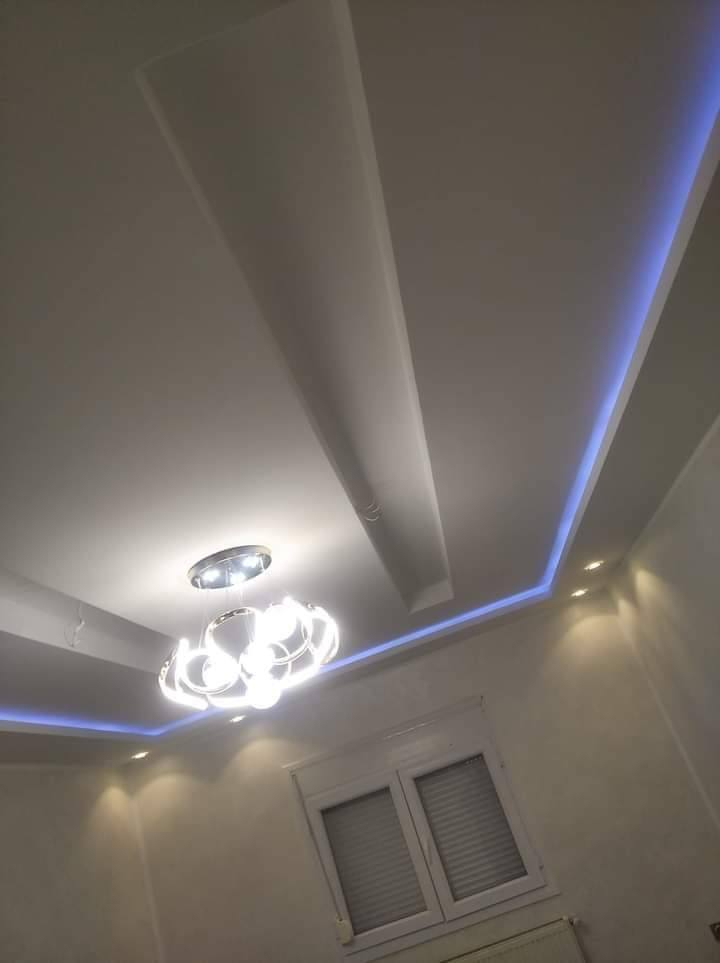 نحوّل مساحاتك إلى لوحة فنية بأفكار عصرية وخامات مميزة. تواصل معنا لجعل حلمك حقيقة!"***********
