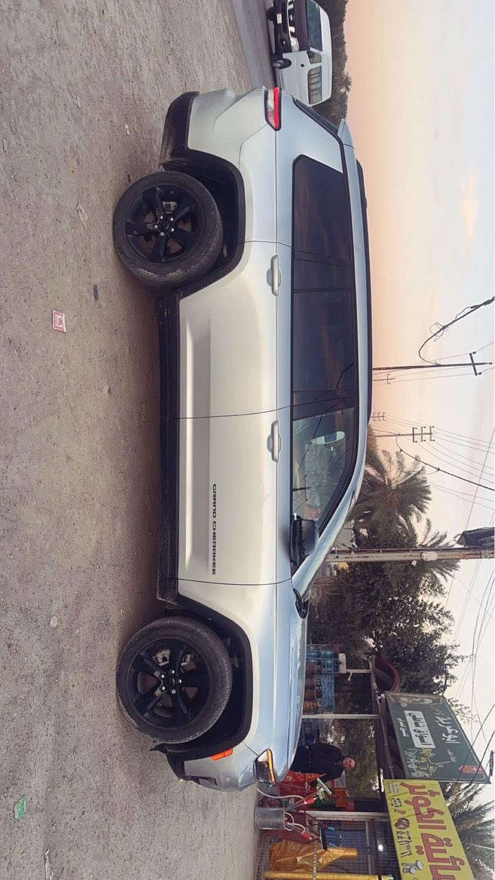 جيب كراند شيروكي موديل 2022
اوفر لاند فول مواصفات
وارد أمريكي 
حادث جاملغ خلفي وصندوك 

السعر 240 وبيهة مجال
للاسفسار ***********
