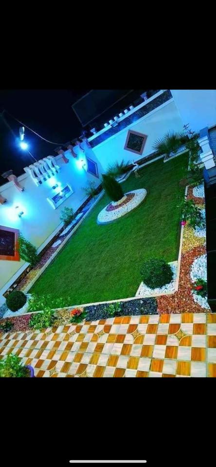 سلام عليكم متوفر كادر زراعه الحدائق مع مشرف هندسي رقم الهاتف(***********)
