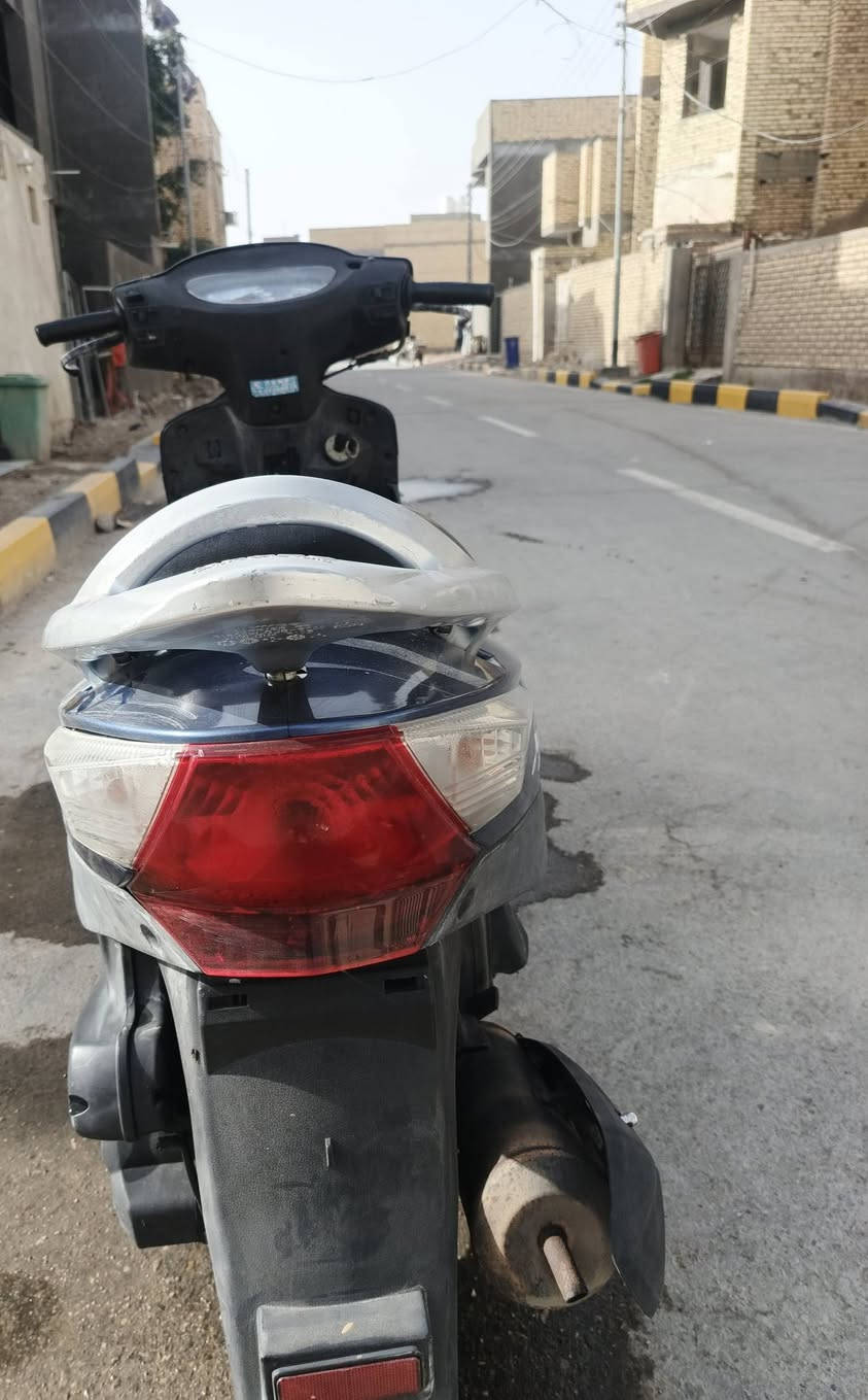 سلام عليكم 
دراجه كامكو V2 حاويه للبيع الدراجه مامفتوحه شرط الفحص وين مايعجبك موديل 2012 شلعه مشي خير من الله السعر 750 بيها مجال بصيط ***********
