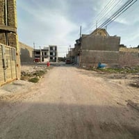 اخوان عندي  قطعة أرض بمجمع النسور الثاني ٣٣٠م   ٣٣×١٠ القطعة بصف الركن...