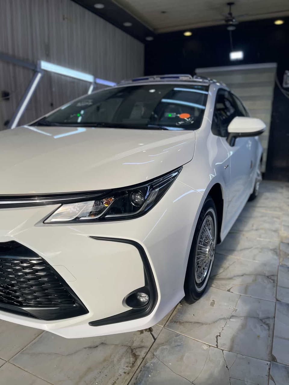 كورلا هايبرد 2025 ماشيه 10 تالاف وقابله للزيادة سيارة فول فتحة كشنات جلد شاشه دجدل مدوشمه عام السيارة السعر 24 مليون 
وبيها مجال قليل رقم الهاتف ***********
