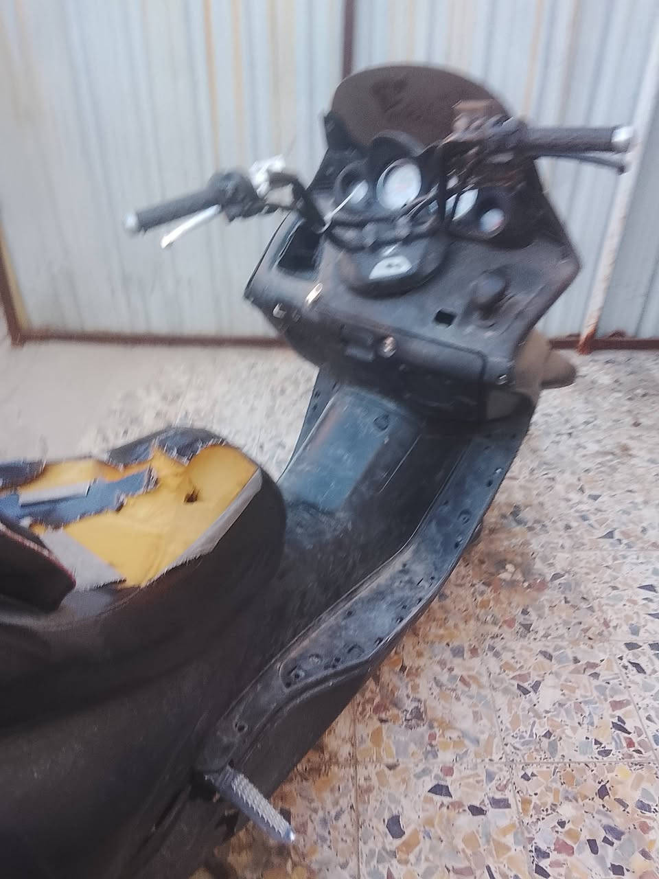 السلام عليكم فورزا 06 جاي امشي ييها وطفت ماعرف شنو عطلها يعني ابيعها كوم حديد و اكفلها سرقة وهاي سوالف دراجة تركتها فترة بالبيت والسبايدر ولونها مميز اسود طافي صبغ حراري سعرها 300 او مرواس بأيراني مكاني بغداد


**إذا كنت صاحب هذا الإعلان وتريد حذفه لأي سبب، رجاءا أرسل رسالة إلى الدعم الفني**