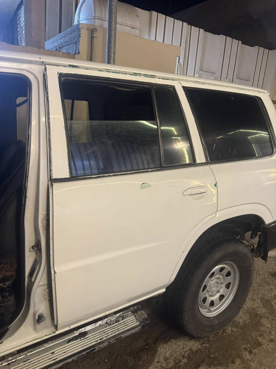 سلام عليكم
سياره باترول 2008مال مزاد ديالى 
السياره كير ومكينه مكفوله 
داخل دوشمه جديده خارجها زين 
تخم تاير جديد 
السعر 60وبيها مجال بسيط 
للاستفسار ***********
