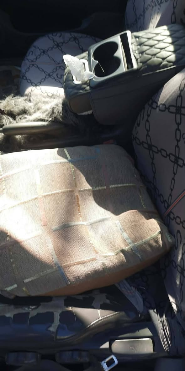 سلام عليكم  سياره سوناتا تو موديل ٢٠٠٠ تكسي محرك نظيف كير عادي تحويل ثاني يوم رقمه بابل يعني اصولياته جاهزه كشره خير من الله بيه فقط نمره لثاني ثكيله شاشه تايرات نظيفات سياره حلوه والله للبيع سعرها ٢٦ ورقه 
***********
