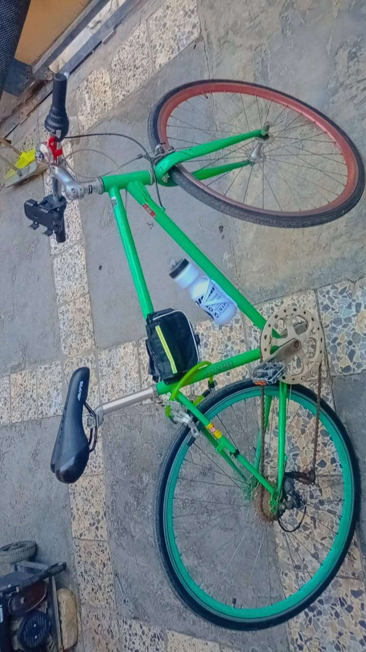 السلام عليكم بايسكل C700بايسكل خير من الله كشن جديد تايرات جديدة مطارة ماء جرس محفظة قفل تاير بايسكل تاخذة ما يتعبك جديد كبال عينك السعر 125وبي مجال بسيط العنوان الشعب الثعالبة الثانية للتواصل خاص او ***********
