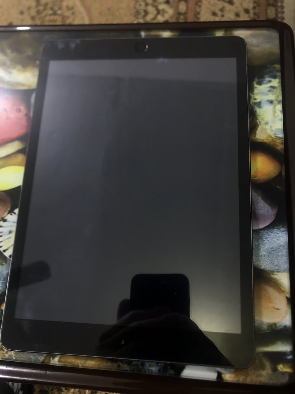 ايباد 8 ذاكره32 بطاريه ما مبدله يطول شحن فقط مبدل كلاسه اصليه طبقه الفوق الشاشه يشغل العاب قويه ويشغل ببجي 60 فريم سلسه وما يكطع وصوت عالي كلش ويفيد لدراسه والتصميم والالعاب رايده ب150 الف وبي مجال بسيط جدا جدا  تواصل هنا او واتساب *********** مو شراي لاتراسل
