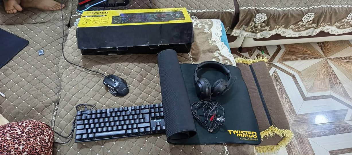 سيت كامل ماوس وكيبورد وماوس باد وسماعه
كامل سعره 55 الف بي مجال بسيط مكاني كركوك حي العسكري


**إذا كنت صاحب هذا الإعلان وتريد حذفه لأي سبب، رجاءا أرسل رسالة إلى الدعم الفني**