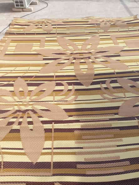 حصيرة نظيفة غير مستخدمة 

الطول : ثلاث امتار و 60
العرض : مترين و 70

متوفر 2 قطع من الحصيرة 
سعر الحصيرة الوحدة 10 الاف 

المكان الموصل/ الحدباء 

للاستفسار والطلب مراسلة الصفحة أو الاتصال على الرقم   *********** متوفر واتساب
