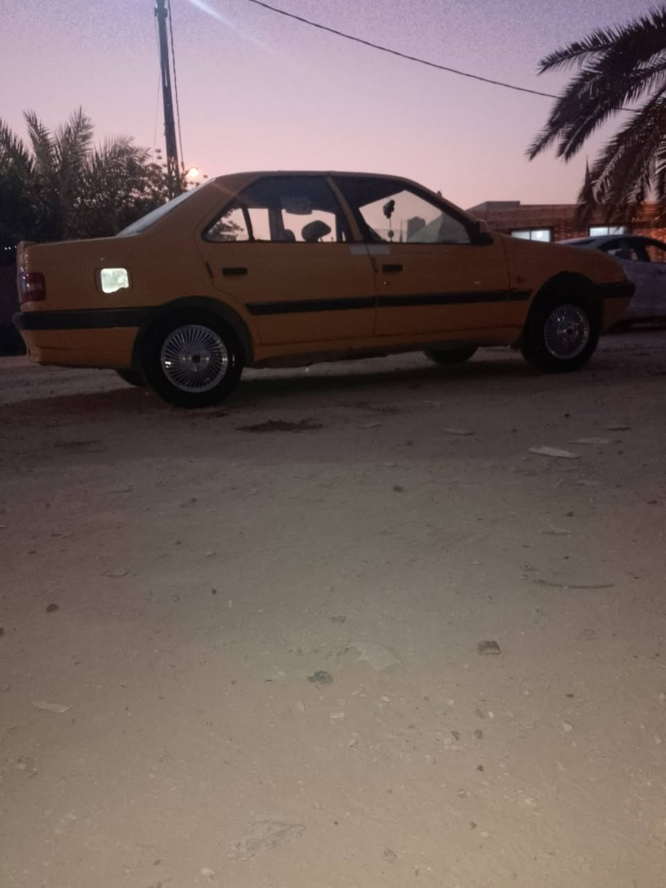 السلام عليكم
بيجو 405 مصفرة هيئه وغرامات سيارة حلوة بلاديه بدون حادث رقم بغداد باسمي سيارة كولش نظيفه بس المكينه كايمه فقط السعر على الخاص او اتصال على ارقام 
***********_ ***********
