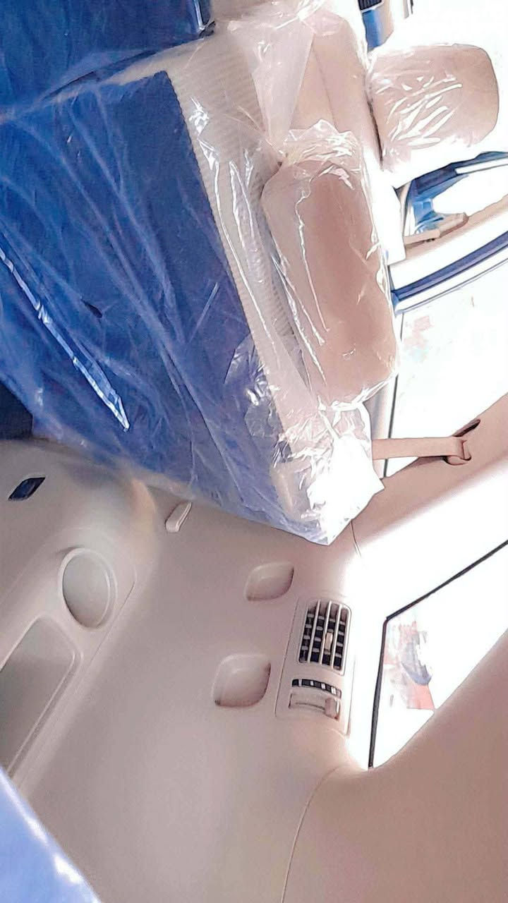 سورنتو 2015 رقم ميسان  باسمي رقم نكليزي تحويل ثاني يوم السونار مرفق مع الصور بيه بنيد مبدل شرط بدون دواخل بدون ايرباك مواصفات السيارة مكينة ستة 7 راكب 3 قطع تبريد لد امامي خلفي شاشة كبيرة بصمه ابواب بصمه تشغيل ويل كروم 19
السيارة ماشيه 190 انارة ترحيب انارة داخليه عن عند يدات الابواب السعر 180 إذا مراوسل جيب أو جارجر  مكان السيارة ذي قار - الشطره ***********
