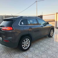 جيب شيروكي • ٢٠١٦ • ٨٦٠٠٠ كم