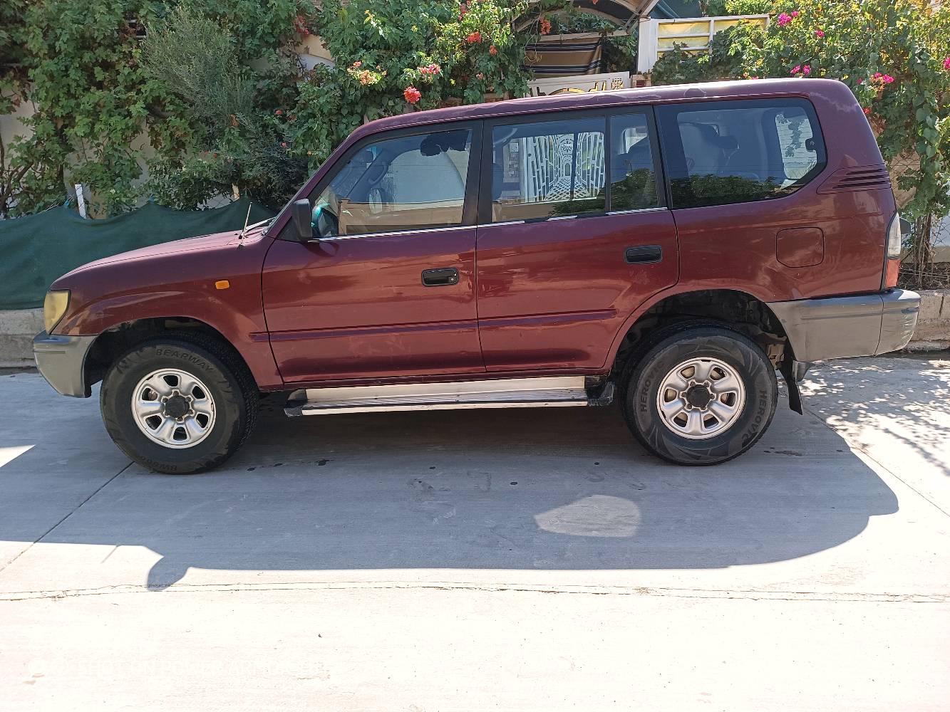 لاند كروز برادو 1997
كير محرك جديدسبعه راكب  تانكي البانزين 100