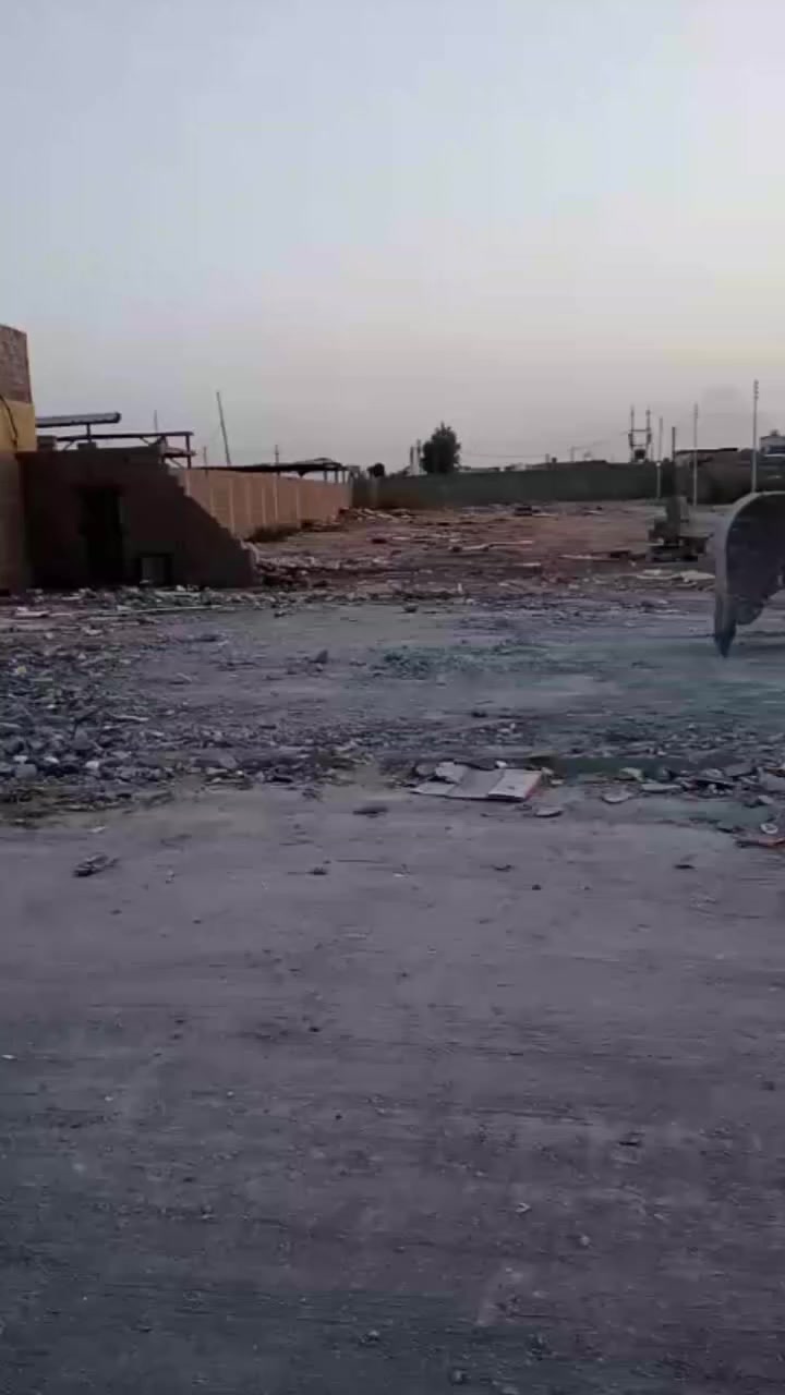 قطع ارضي للبيع المساحه مختلفه طابو زراعي عراقي اصولي ميه بلميه العنوان حي الزيتون رقم الهاتف ***********
