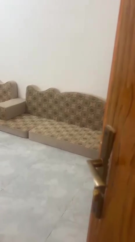 بيت زراعي للبيع المساحه 130 مبني صار سنه البناء طابوك وعكاده يتكون من استقبال وصاله ومطبخ غرفتين وصحيات وساحه السعر 45 وبيه مجال ناصريه حي الجوادين النزله الثالثه مقابيل الساحه اول ما تنزل من السكه


**إذا كنت صاحب هذا الإعلان وتريد حذفه لأي سبب، رجاءا أرسل رسالة إلى الدعم الفني**