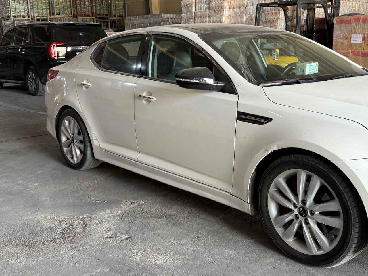 سلام عليكم k5 2014 فول مواصفلت لمتد سياره جاهزه للاخير كصه جنطه
كشنات كهرباء تتفئه وتبريد كشنات امامي وخلفي حساسات خلفيه سايد بريك كهرباء اوتو هولد بنرامه اشاير بل مري وشفط بصمه ابواب وبصمه تشغيل خزن ميموري شاشه بلاد 3 انضمه قياده سياره كلش حلوه وبيه بعد موصفات هواي وبلخير على ياخذه متوم طبق الصل شرط الحاسبه هاتف *********** اتصال وتساب
