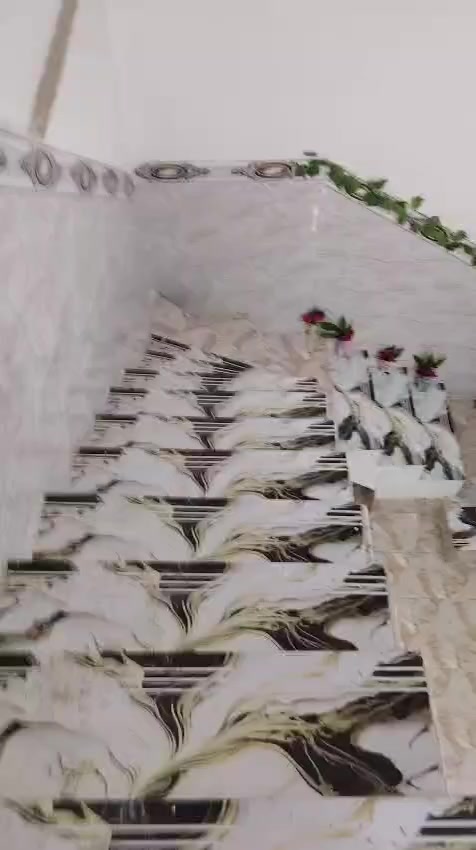 مشتمل للبيع 100
السعر70طابو صرف 
كامل من كلشي الشارع 10
للستفسار اتصل ***********
