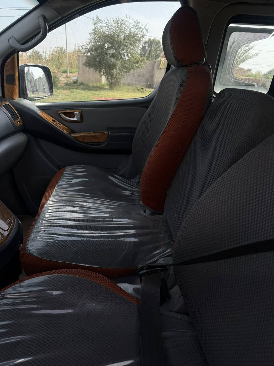 السلام عليكم 
2015مسكر با اسمي رقم بابل مكان الحمزه الغربي. محرك بي تبخير  جيلاتين الربع لأخير عكس السائق السعر 200وبيه مجال 
***********
