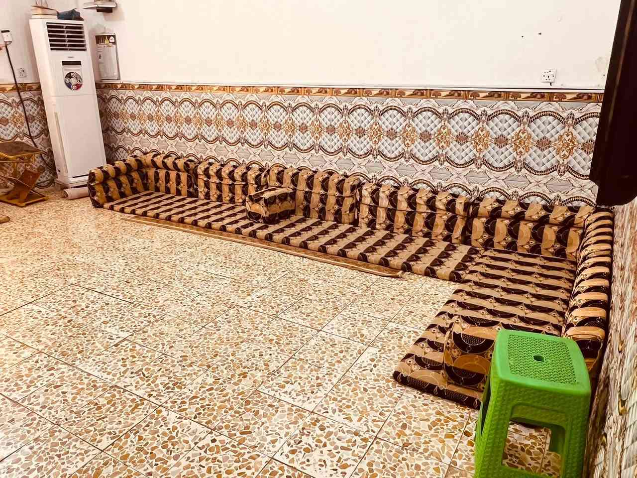 السلام عليكم 
ديوان للبيع 13 نضيف اخو الجديد سعر 175 الف 
عماره عرضات الثانيه

‭***********‬
