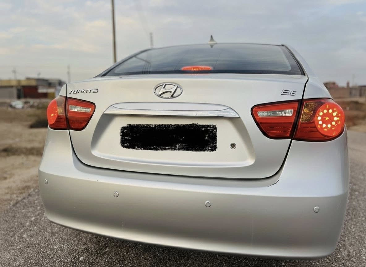 سلام عليكم للبيع افانتي مديل 2009
 دخول جديد متومه شمالي انكليزي
السياره جديده كير محرك حدادية تبريد تدفئة مكفولات 
تخم تاير جديد ،شاشة كامره خلفيه كشنات جلد 
مكان السياره بصره 
للتواصل ‭0773 938 0122
