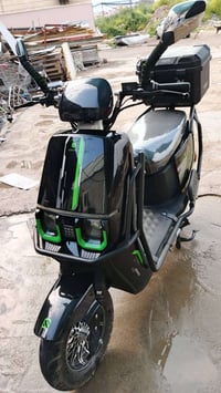 07769813298