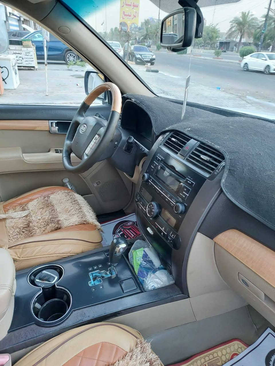 السلام عليكم ورحمة الله وبركاته مهافي موديل ٢٠١٢ رقم بغداد بأسمي محرك وكير كلش نظيف 
بيها مكانات صبغ على جانبي السيارة كما موضح  سونار فحص موجود السيارة نضيفه جدا السعر ١٣٥ ورقة رقم الهاتف *********** مكلف بالنشر
