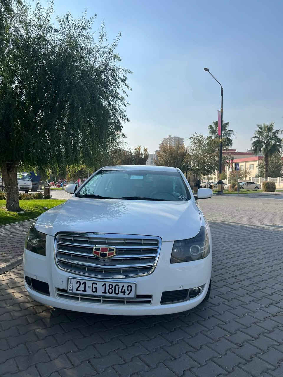 جیلی ئیمگراند ٨
٢٠١٣
لە شەریکەوە ١ دەست
١١٤ هەزار رۆشتوە
بێ بۆیاخ. بێ شوخت. بێ چاڵ و قوپاوی
هیچ هیچی نیە زۆر پاک و تازە ماوەتەوە
هەموو گیانی بە شەرت و سۆنەرم داناوە
فوول مواسافات. کوشن کارەبا و ئاوێنە کارەبا و شاشە ئایپاد
پشت و پێش کامێراو ٤ حاسە
رەقەم و سەنەوی تا ٢٠٣٠ تازەیە

0750 158 0100 
Viber - whats up السليمانية, العراق
