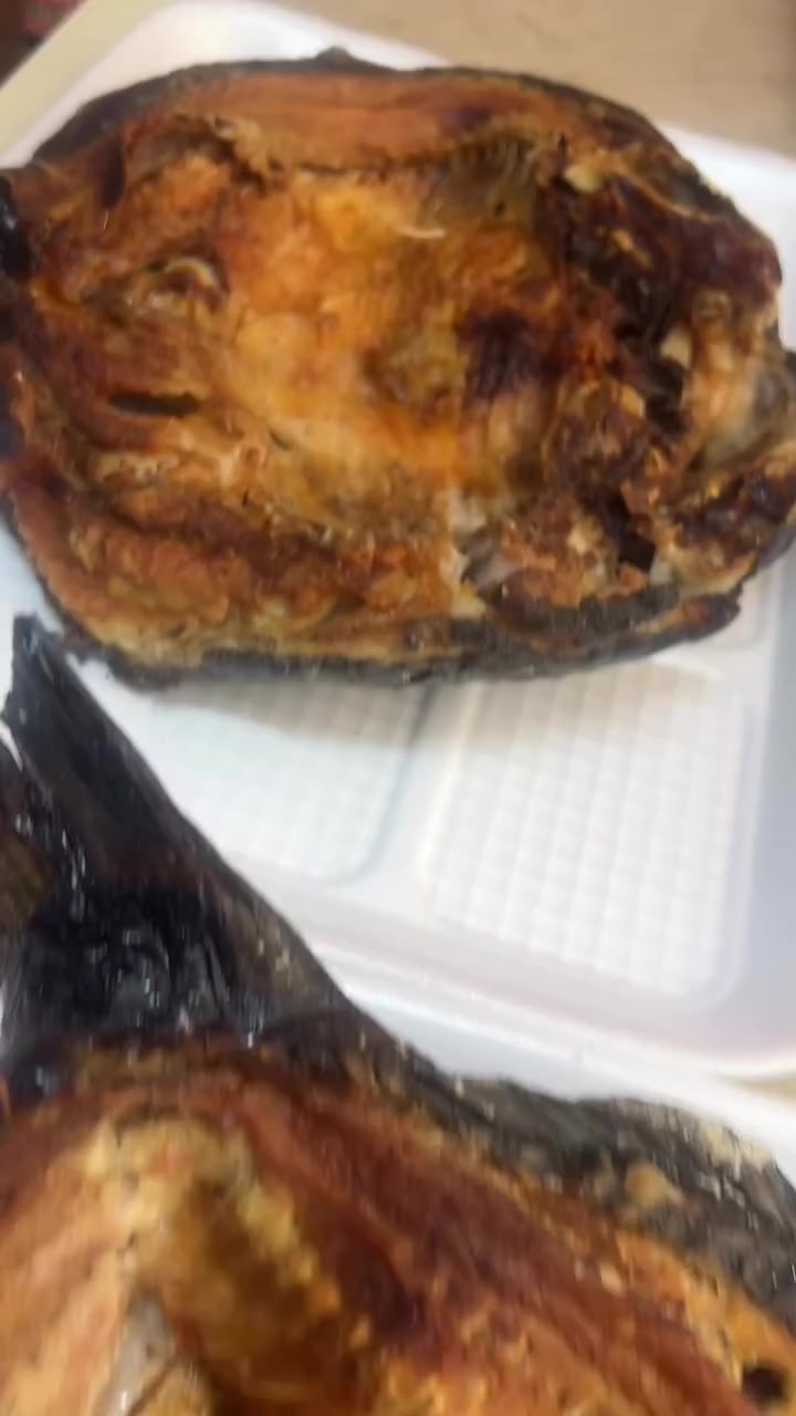 الى اصحاب الذوق الرفيع  محبي الاسماك الطازجة نتشرف بزيارتكم للإستمتاع  بالجو الهادئ و الراحه النفسيه مع اطباق مميزه و شهية في مطعم قصي السماك مسكوف بغدادي
.
.
☑ العنوان بغداد دوره شارع 60
.
.
التوصيل كافه مناطق بغداد 🐟مطعم مفتوح على مدار الساعه 

***********🛵
*********** #كسبلور #رمضان_مباركツ #مطاعم #تعليقاتكم #كربلاء #شارع #الستين #مسكًف #بغدادالعراق
