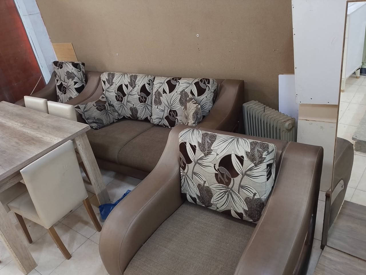 تخم تركي ماركه الفيمو كلش نضيفه سعره 350قفل للستفسار ***********
