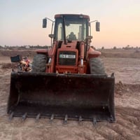 حفارة جي سي بي • موديل ٢٠٠٣ • تنتهي ٢٠٣٠