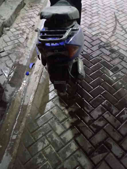 السلام عليكم دراجة ساسوكي 100 كوم حديد هيج ابيعة السعر 150 وبي مجال العنوان مدينة الصدر الرقم ***********
