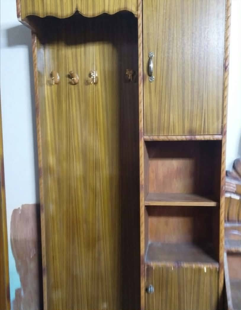 غرفة نوم للبيع مناسبة ومستعجل ع بيعته مكاني كوت الاحرار الحسينية الشاري يتصل ***********
