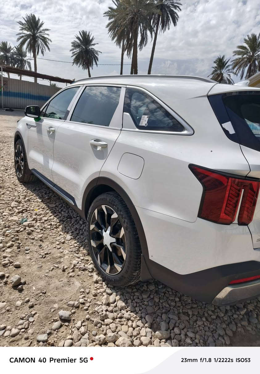 سلام عليكم سورنتو لبيع 2025  مواصفات وبل 20ذات شوب ماشيه 15 شراي بي خير ويدلل سعر 325ورقه ***********
